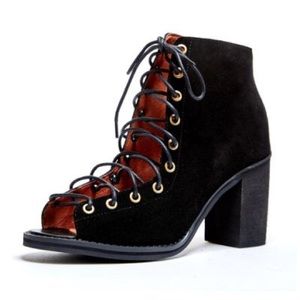 Jeffrey Campbell Black Cors booties!